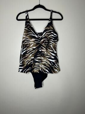 Tropical Escape Swim Suit Women Size 16 One Piece